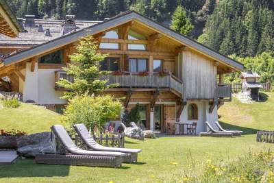Flocons de Sel · Hôtel 5 étoiles à Megève, Haute-Savoie · Terrasse hiver