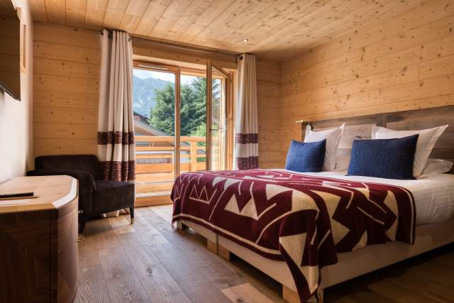Flocons de Sel Luxury Hotel in Megève Rooms, Suites and Mazots